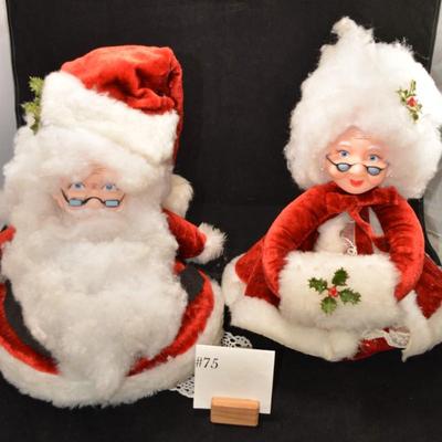 Hand Made Newspaper Santa Claus & Mrs. Claus 16