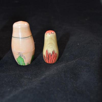 Set of 5 Farmer & Wife Nesting Dolls