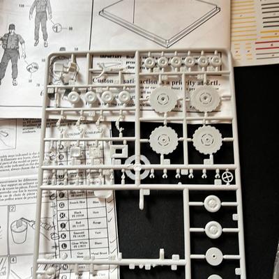 Vintage Model Kit Sets - Hasegawa & Fairchild