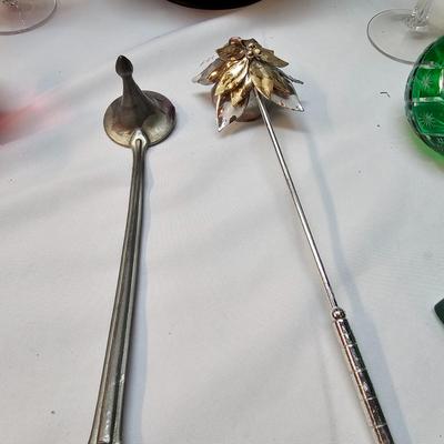 Red & Green Candleholders  (S1-JS)