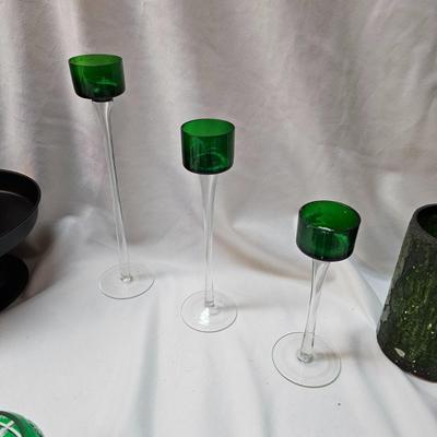 Red & Green Candleholders  (S1-JS)