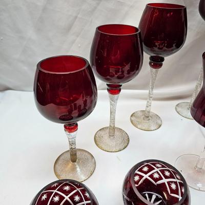 Red & Green Candleholders  (S1-JS)