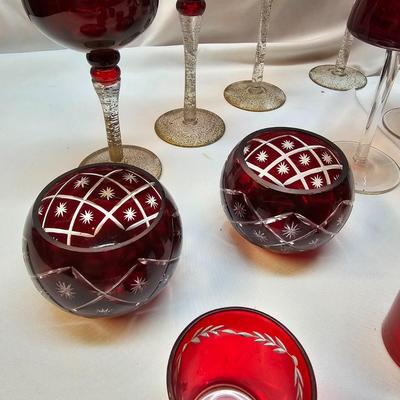 Red & Green Candleholders  (S1-JS)