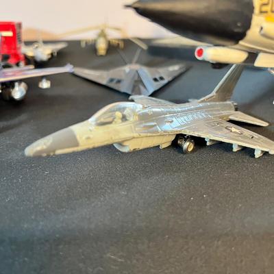 Vintage Metal (+ 2 Plastic) Scale Toy Lot