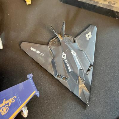 Vintage Metal (+ 2 Plastic) Scale Toy Lot
