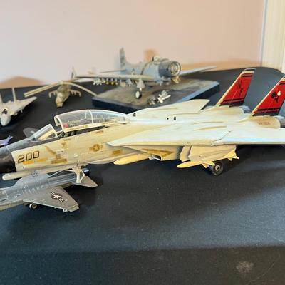 Vintage Metal (+ 2 Plastic) Scale Toy Lot