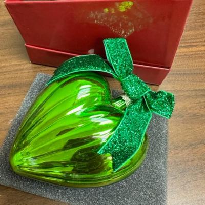 Glass Green Heart ornament