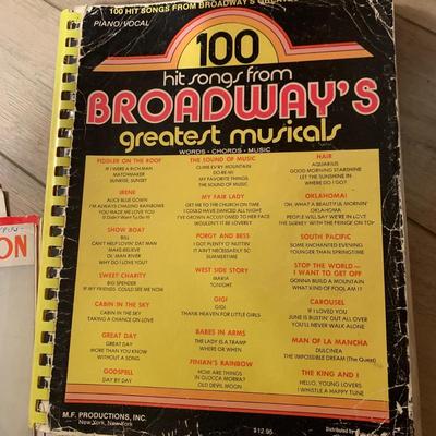 Large Classical Music Collection incl. CDs, Books, Records, & CD Rack (BO-HS)