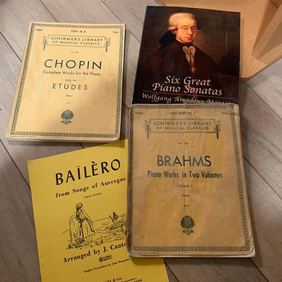 Large Classical Music Collection incl. CDs, Books, Records, & CD Rack (BO-HS)