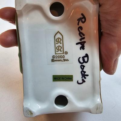 Christmas Cookie Jars & Salt/Pepper Sets (S1-JS)