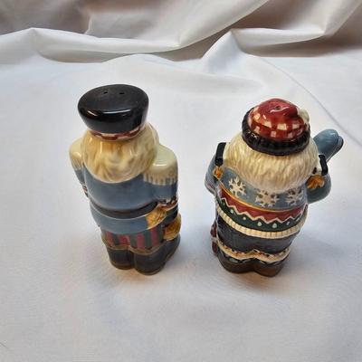 Christmas Cookie Jars & Salt/Pepper Sets (S1-JS)