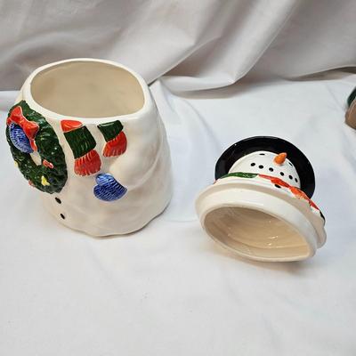 Christmas Cookie Jars & Salt/Pepper Sets (S1-JS)