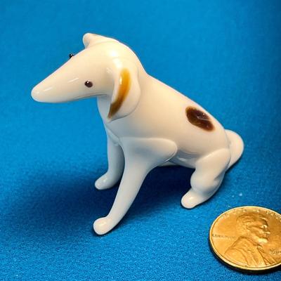 BLOWN WHITE GLASS DOG FIGURINE