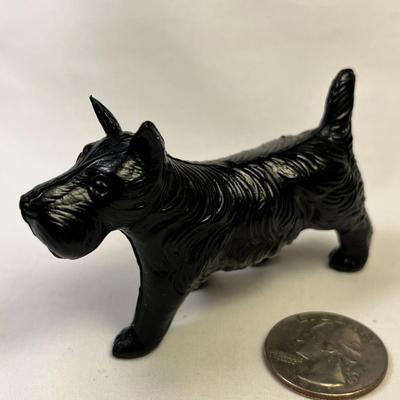 BLACK SCOTTIE DOG FIGURE