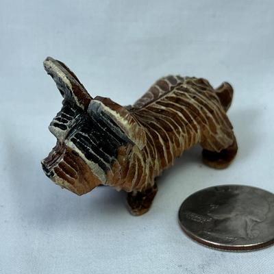 LITTLE CARVED WOOD DOG FIGURE 
