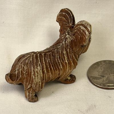 LITTLE CARVED WOOD DOG FIGURE 