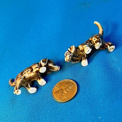 PAIR OF CERAMIC SNIFFING DOGS FIGURINES  MADE IN GERMANY