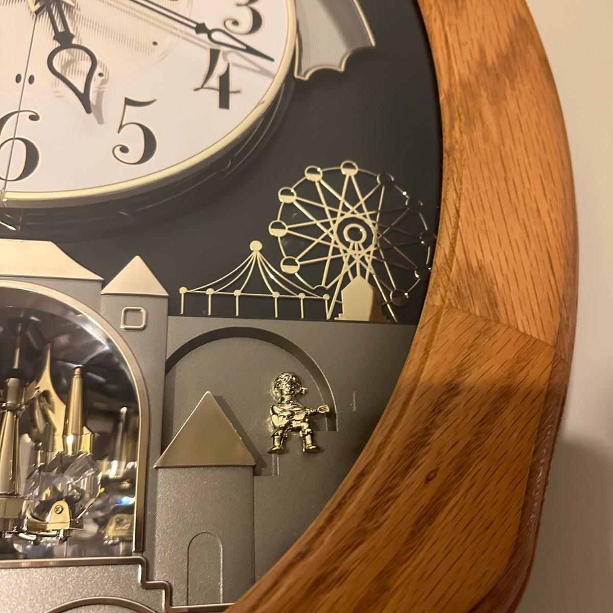 LOT 74N Small World Rhythm Joyful Timecracker Oak Musical Clock