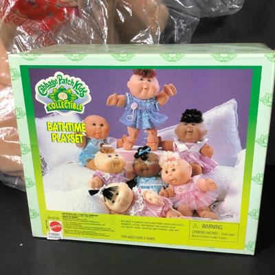 LOT 43L: Packaged Pound Puppy, NIB Cabbage Patch Kids Collectible Bathtime Playset & More