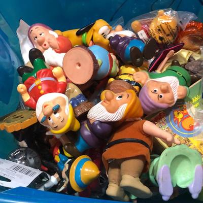 LOT 46L: Tub of Toys incl. Garfield Yo-Yo, Snow White, Toy Guitar, Big Putty & More