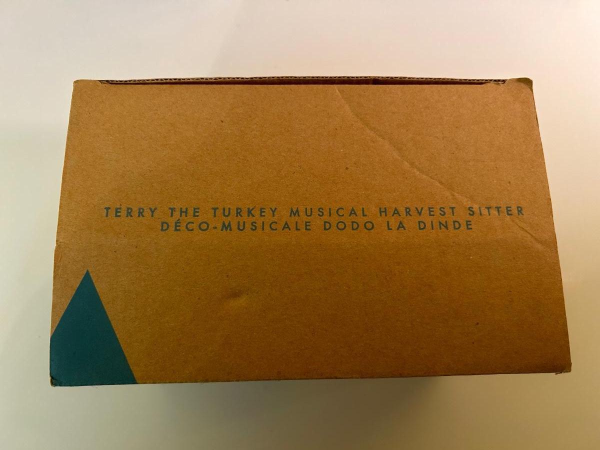 LOT 93U Vintage Avon Halloween Decor