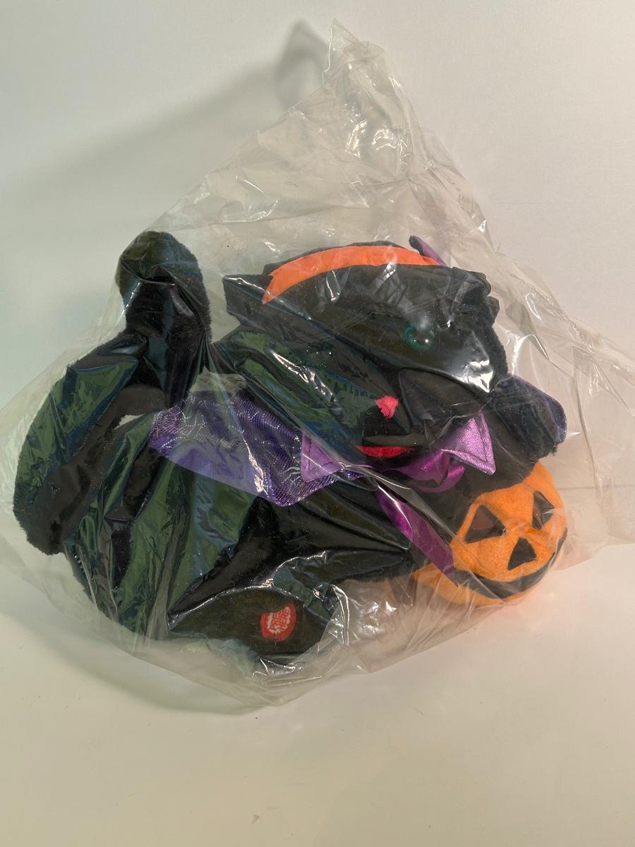 LOT 99U Avon Halloween Decorations