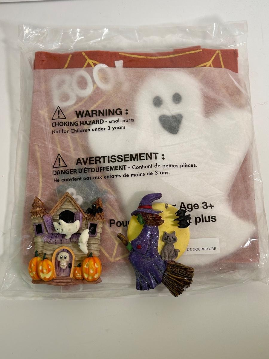 LOT 99U Avon Halloween Decorations