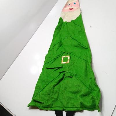 Vintage quilted Christmas tree with felt Santa card holder tree