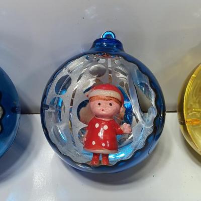 Three vintage diorama Ornaments