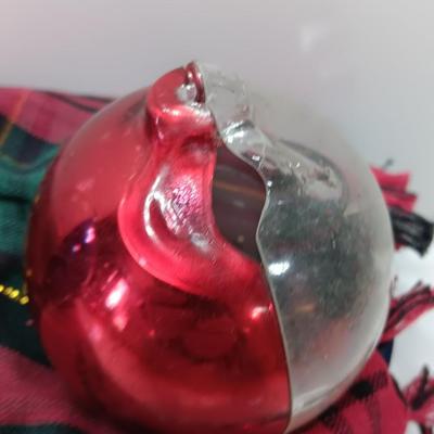 4 larger vintage jewel brite plastic ornaments