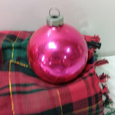 Six vintage hot pink glass Christmas Ornaments - Shiny Brite - Made in USA