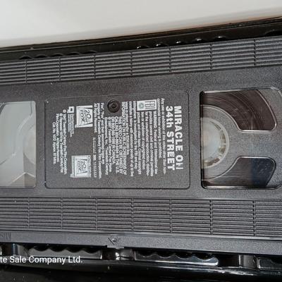 Miracle on 34th Street VHS With clam shell case