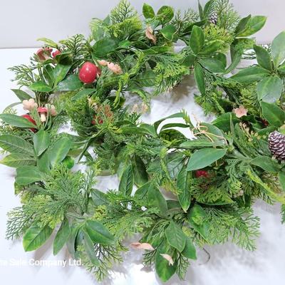 Vintage plastic garland with mushrooms! and red berries with a pinecone tree also with mushrooms!