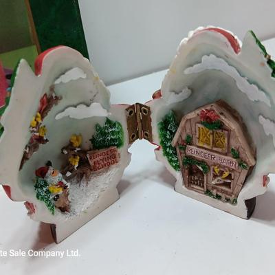 New Trim a home potpourri candle garden and Santa with inside display