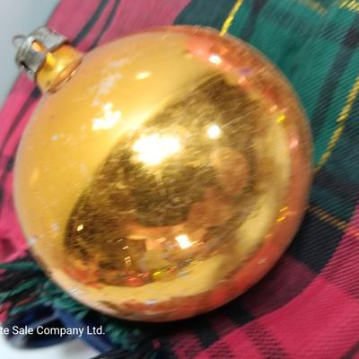 Pink and gold  Glass ornaments - Shiny Brite - Made in USA