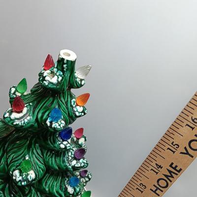 Working Atlantic Mold Ceramic tree with light up base 14"