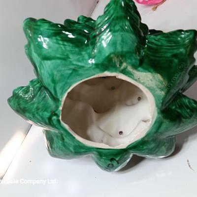 Working Atlantic Mold Ceramic tree with light up base 14"