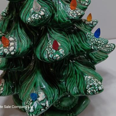 Working Atlantic Mold Ceramic tree with light up base 14