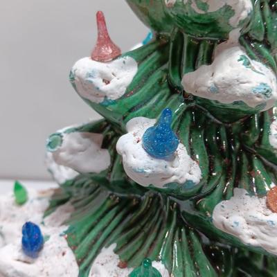 Working Vintage flocked 1966 ceramic tree 11"