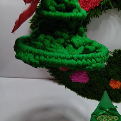 Vintage hook rug wreath and quilt tree decorations with macramÃ© bell