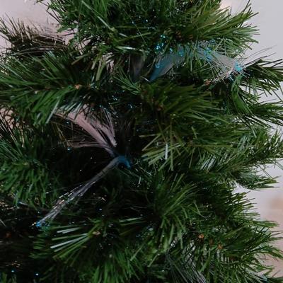 Working Trim a Home 2.5 foot Fiber optic Christmas tree with rotating movement