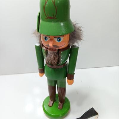 Hunting wooden nutcracker