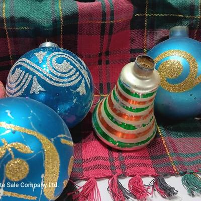 Ornaments with glitter and printed designs USA Shiny Brite - for crafting missing lids or significant paint loss