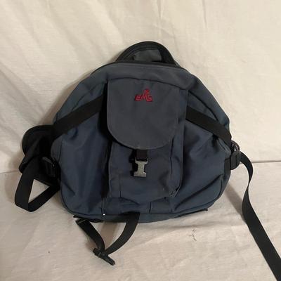 Hiking Gear Includes Size 10 Merrell Boots (GB-MG)