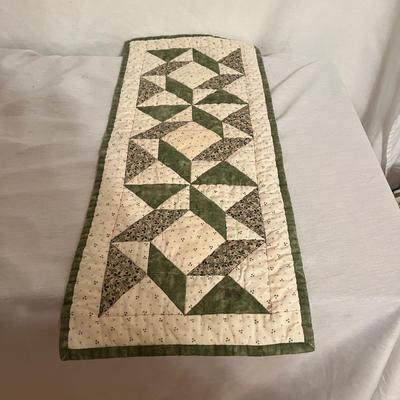 Quilt Racks & Quilts (MB-MG)