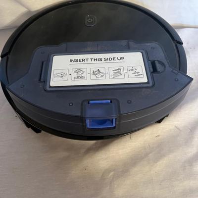 Eufy Robovac Vacuum (UO-MG)