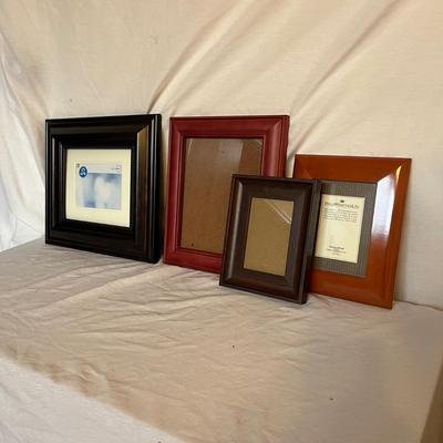 Wooden Photo Frames (UO-MG)