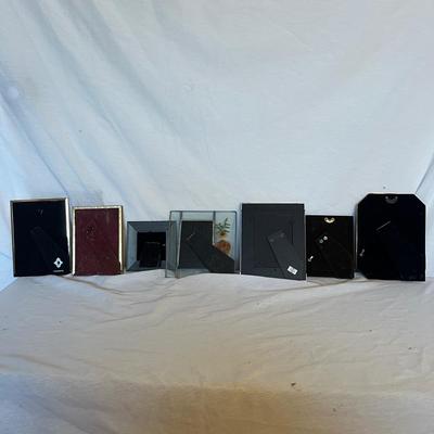 Metal Photo Frames & More Frames (UO-MG)