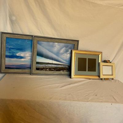 Metal Photo Frames & More Frames (UO-MG)