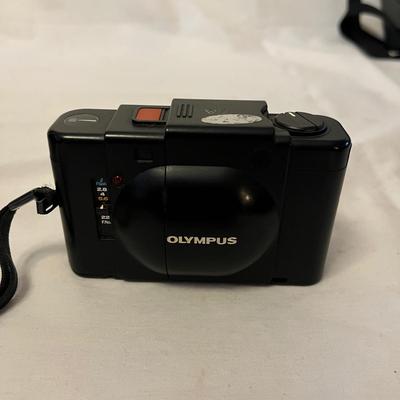 Digital Cameras & Film Cameras (LR-MG)